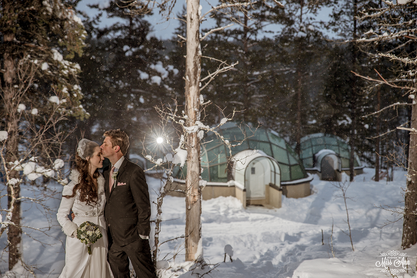 Wedding Adventure at Kakslauttanen Igloo Hotel | Iceland Wedding Planner, image size:1350x899