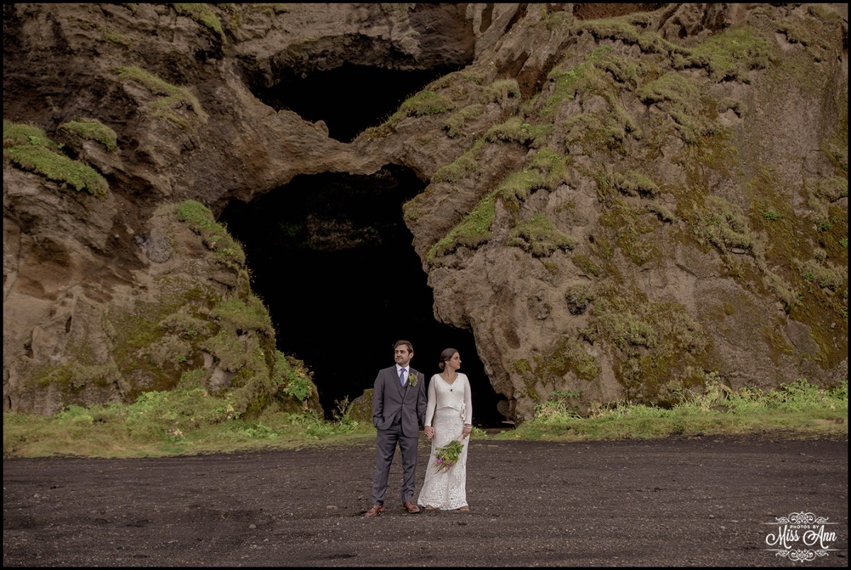 iceland-wedding-photographer-cave-wedding
