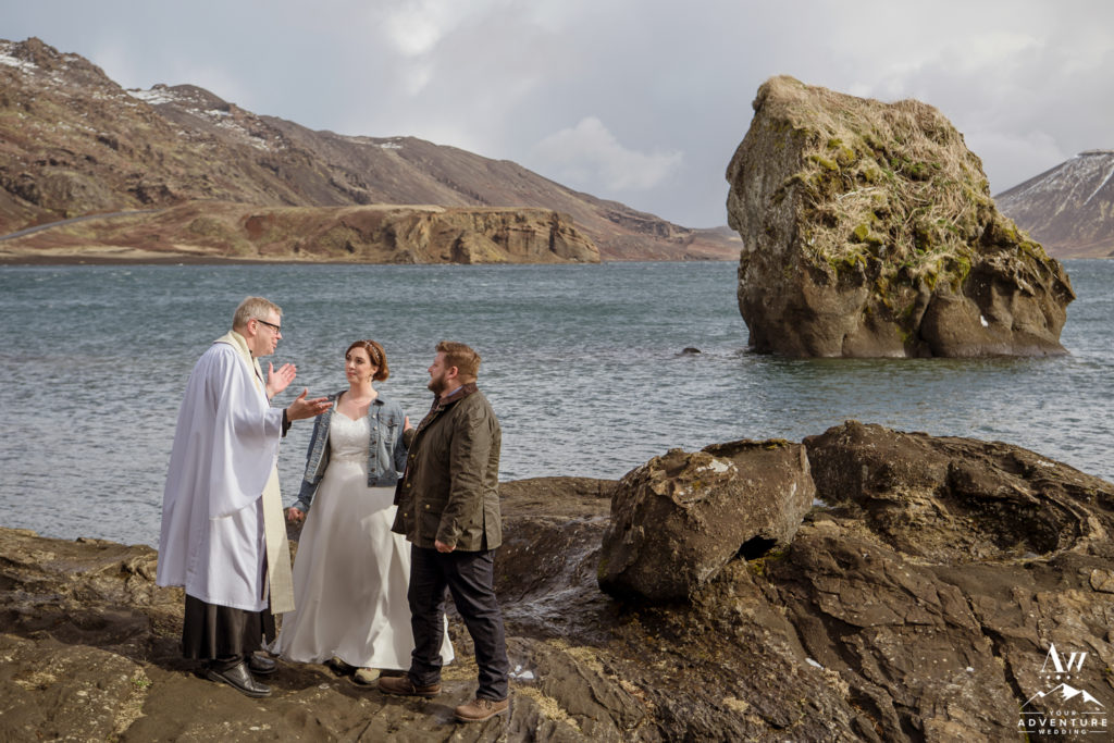 Icelandic Pastor giving the bride and groom a blessing