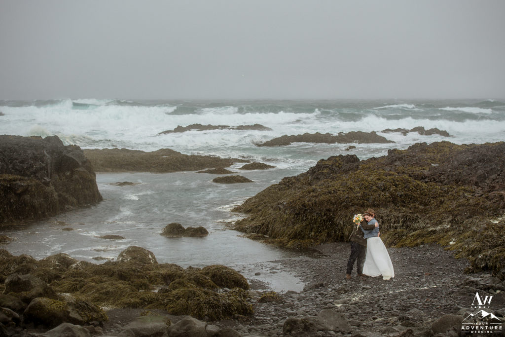 Iceland Wedding Couple exploring the sea