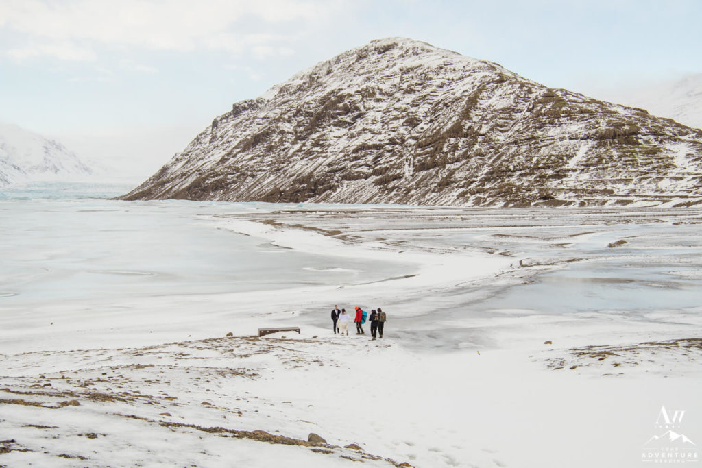 Iceland hiking elopement