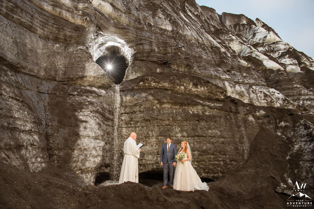 Couple married under an ice cave