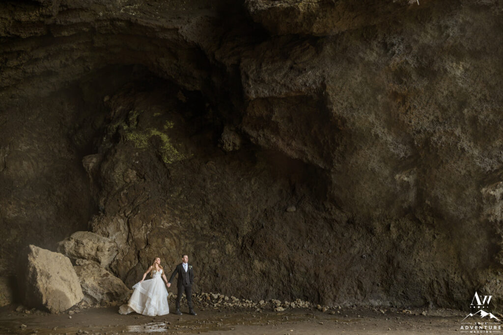 Iceland Wedding couple at Gígjagjá Cave