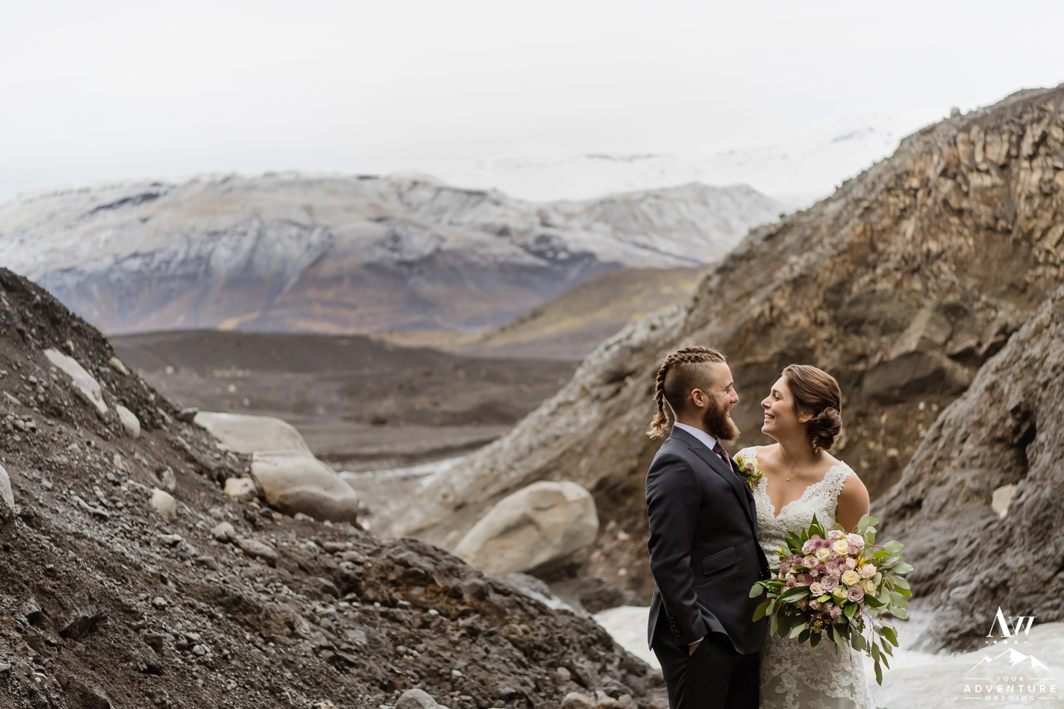 iceland-elopement-photographer-iceland-wedding-planner-22