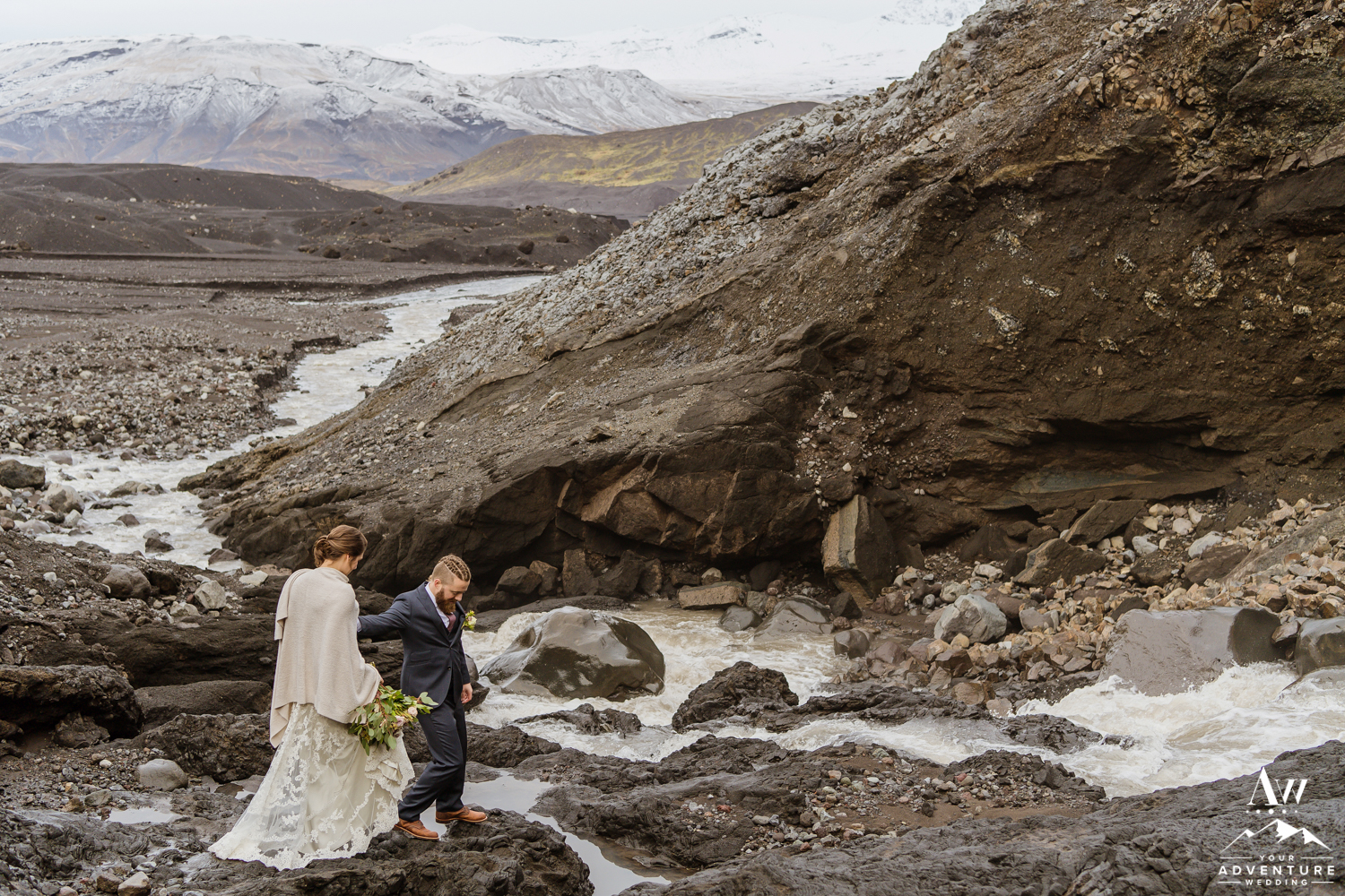 iceland-elopement-photographer-iceland-wedding-planner-33