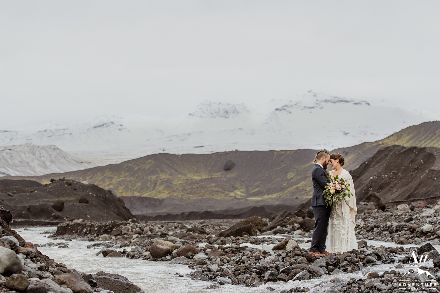 iceland-elopement-photographer-iceland-wedding-planner-39