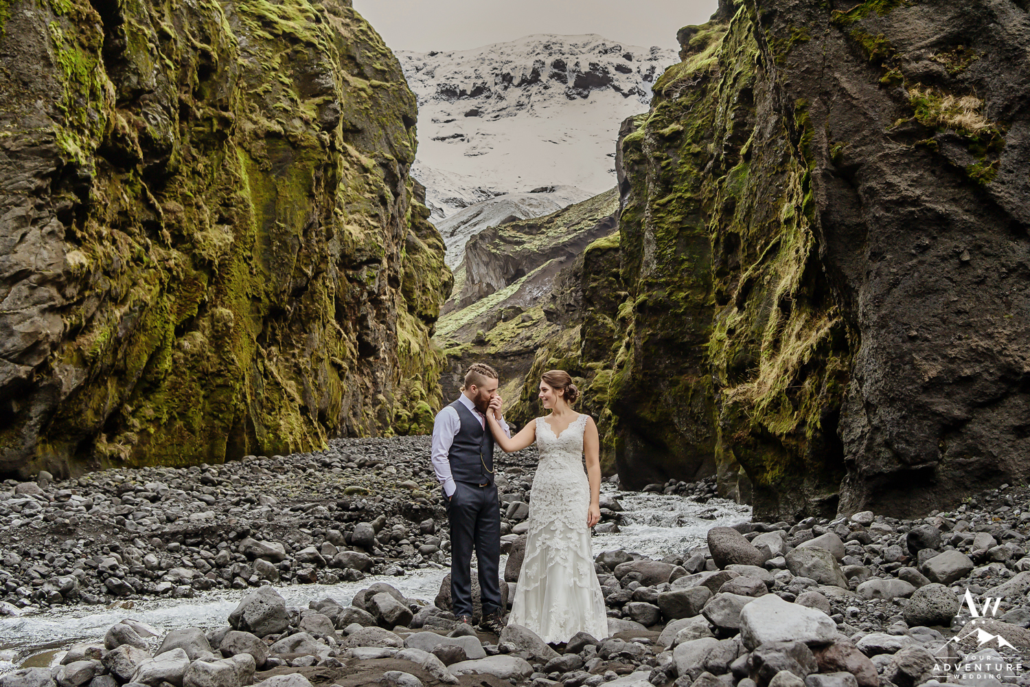 iceland-elopement-photographer-iceland-wedding-planner-65
