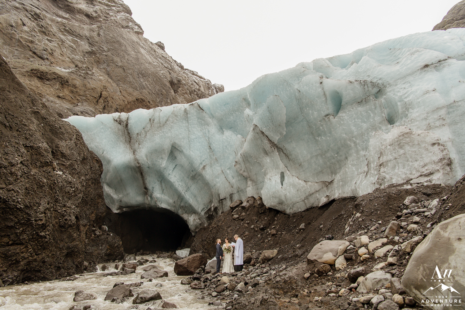 iceland-glacier-wedding-elopement