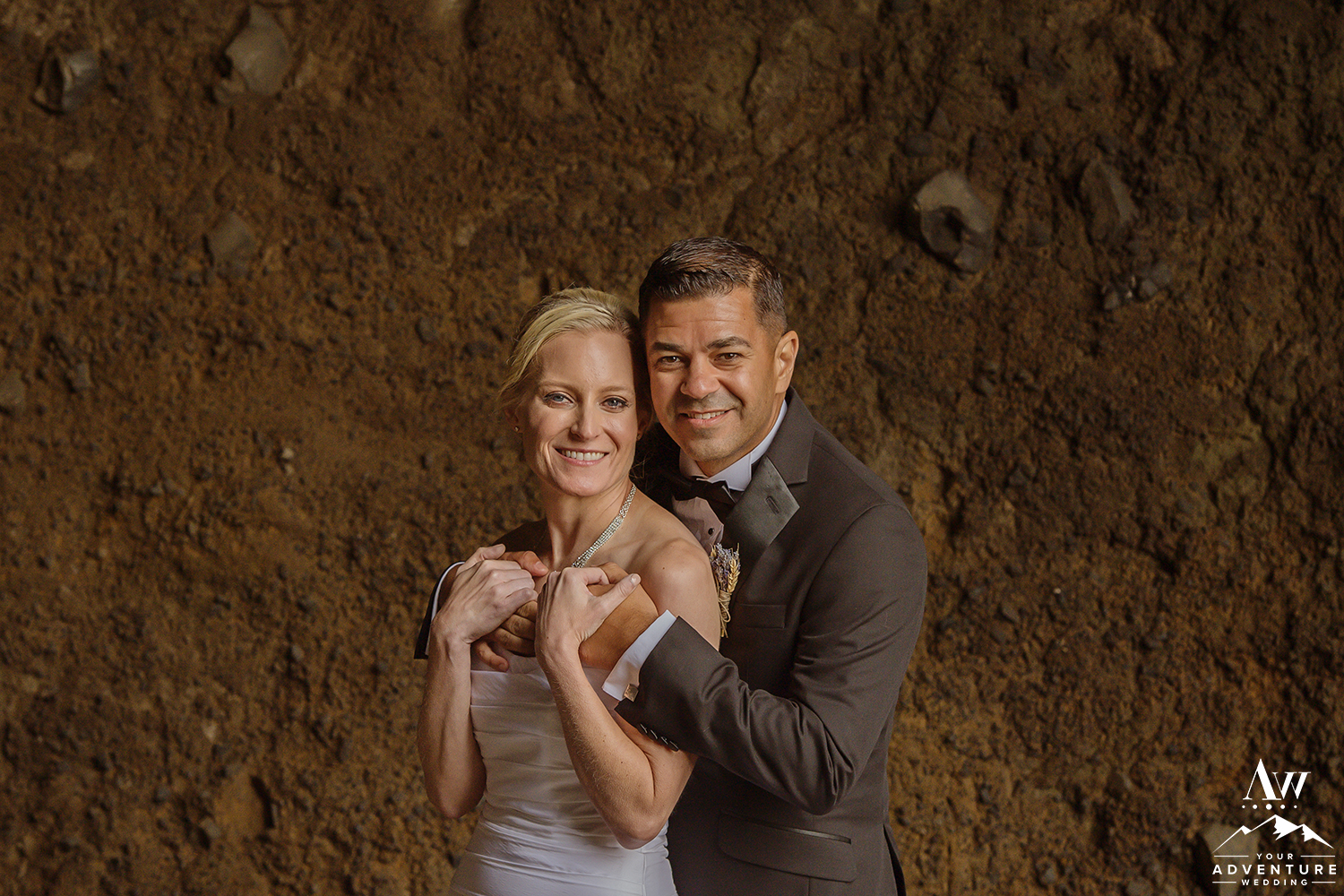 iceland-wedding-in-a-cave-your-adventure-wedding