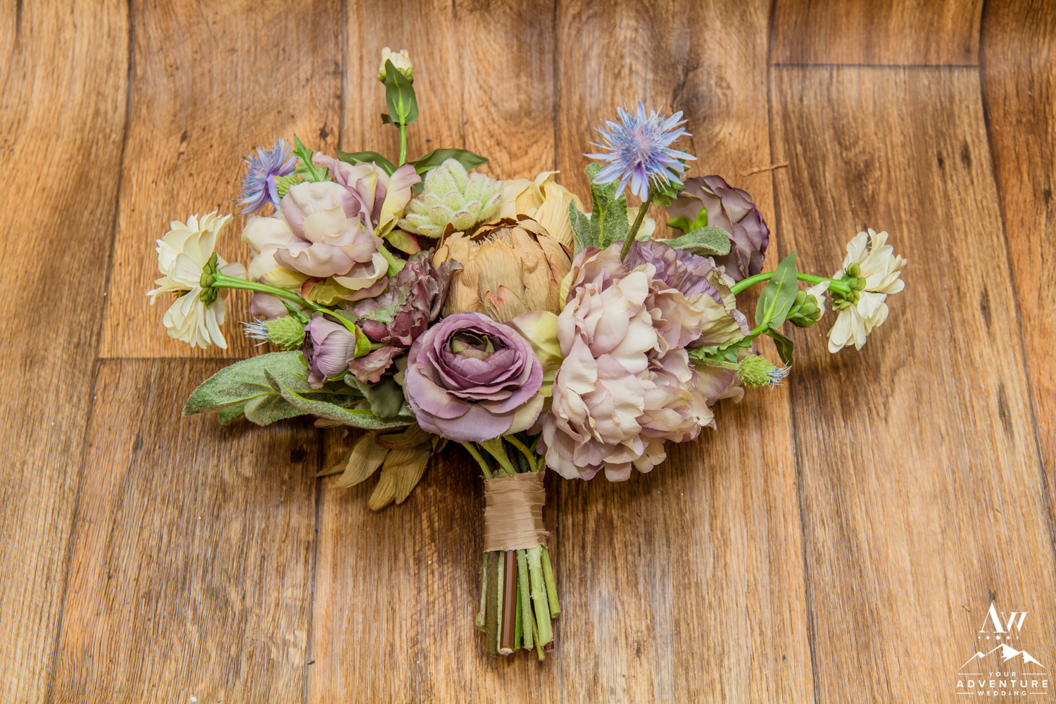 iceland-wedding-rental-wedding-bouquet-purple